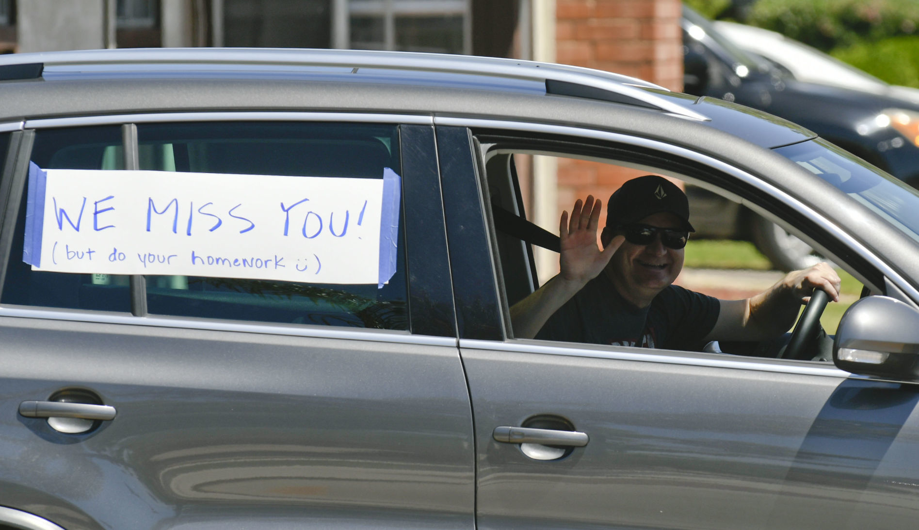 042420 Tunnell teacher parade 06.jpg